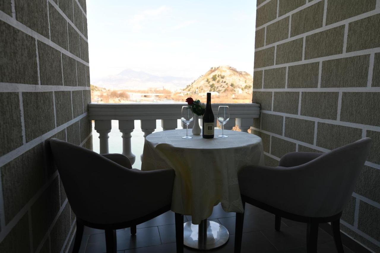 Prince Of Lake Hotel Canaj Exterior photo